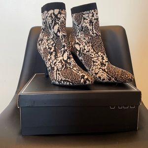 MIA McKinley Sock Ankle Boots size 8.5 medium. Multi-Color. Cream, Brown, Black.